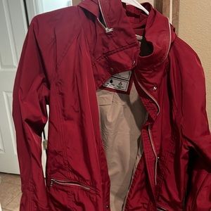 Women jacket from Abercrombie. Beautiful color
